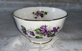 Duchess Bone China - Violets Duchess Bone China - Violets
